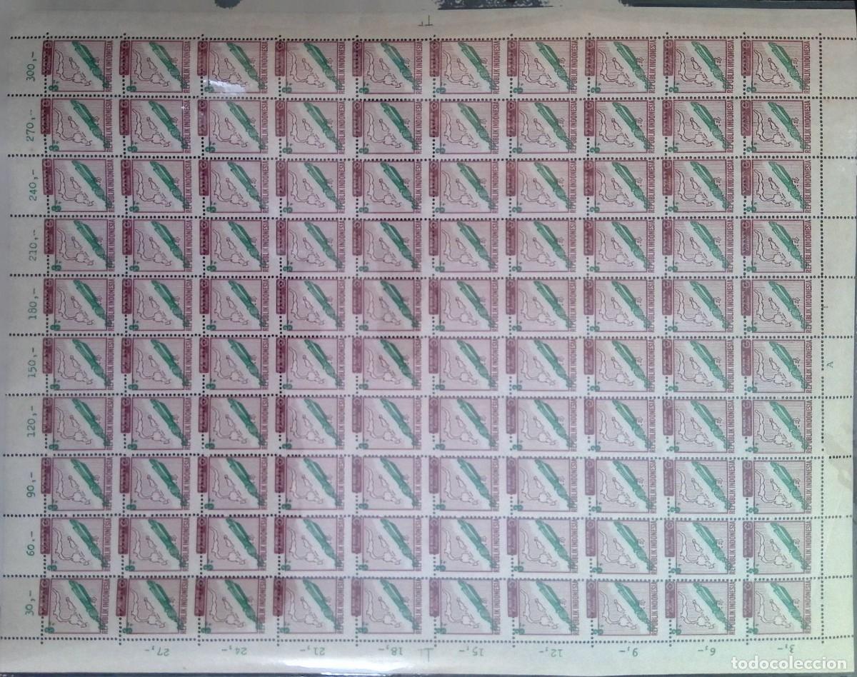 Sellos: KV)INDONESIA, FULL SHEET, WITH ERROR, IMAGE&nbsp;SHIFTED. - Foto 1