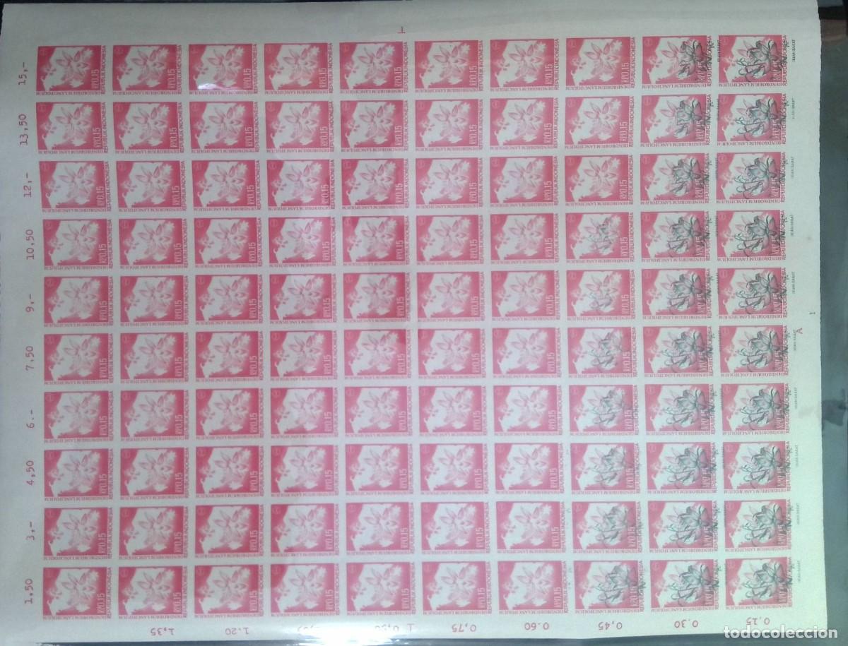 Sellos: KV)INDONESIA, FULL SHEET, WITH ERROR, IMAGE&nbsp;SHIFTED. - Foto 1