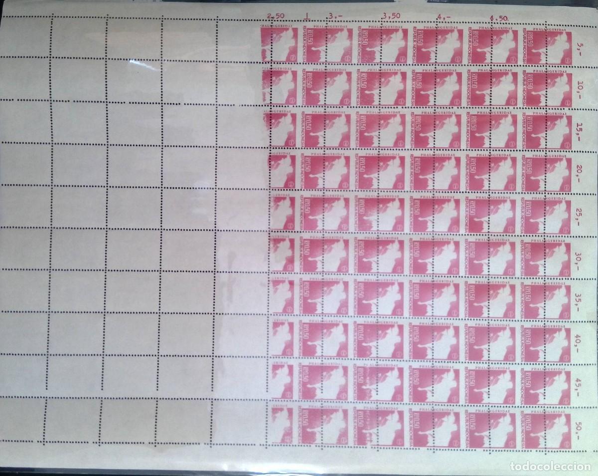 Sellos: KV)INDONESIA, FULL SHEET, WITH ERROR, IMAGE&nbsp;SHIFTED. - Foto 1