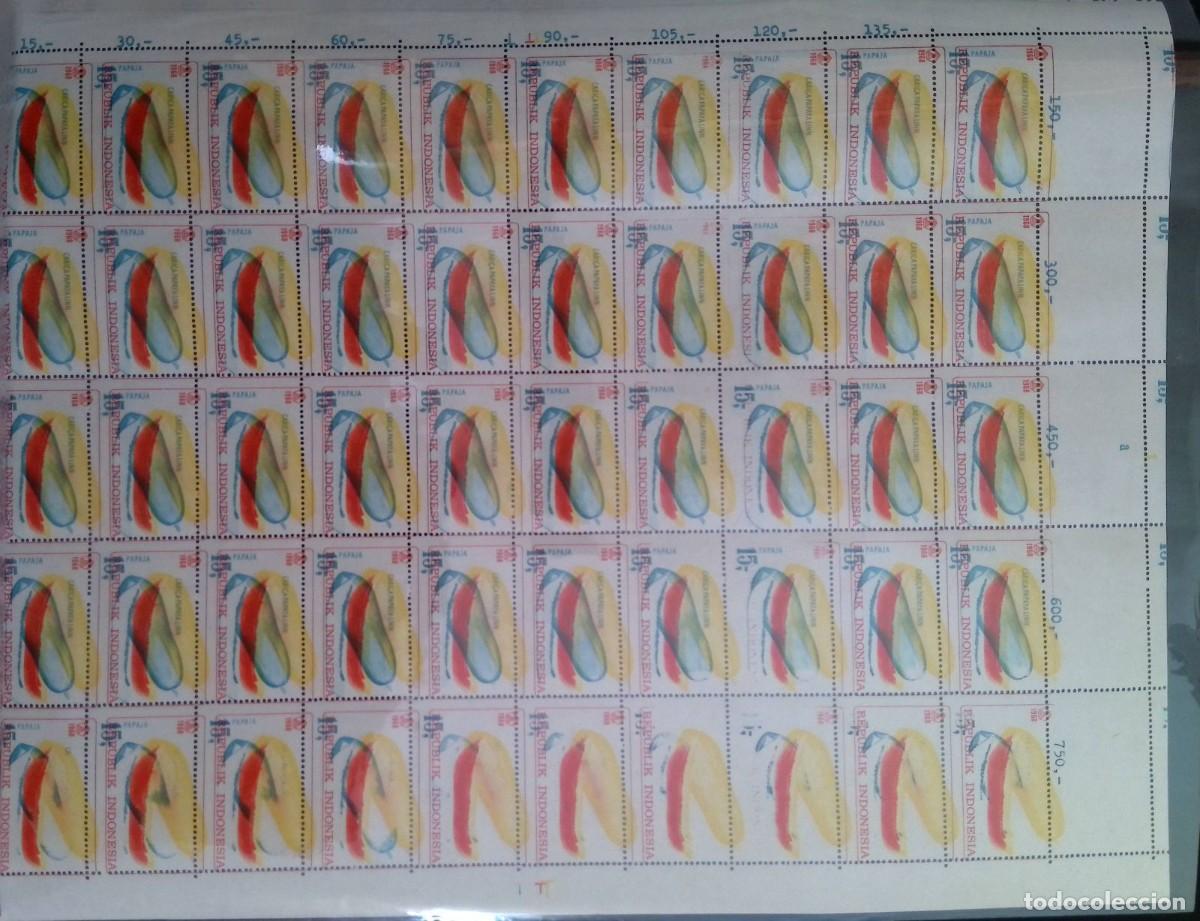 Sellos: KV)INDONESIA, FULL SHEET, WITH ERROR, IMAGE SHIFTED. - Foto 1