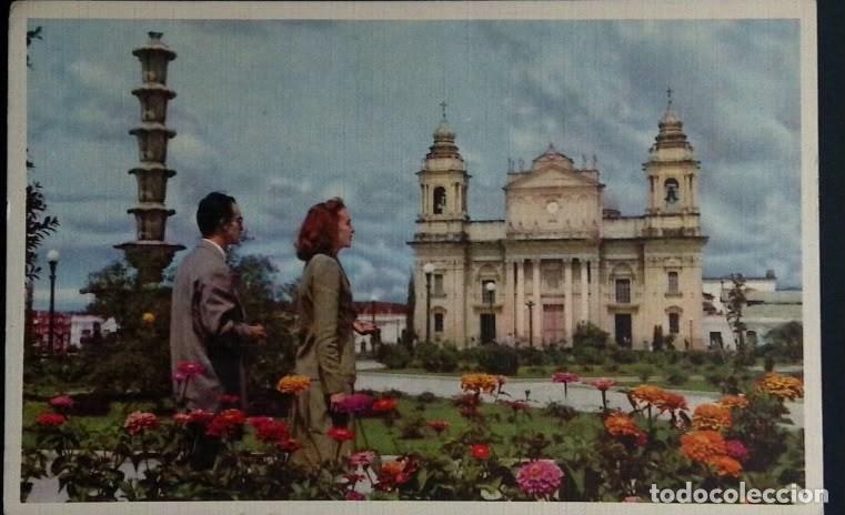 Sellos: KV) 1965 GUATEMALA, VIEW OF THE CENTRAL PARK OF ANTIGUA GUATEMALA WITH SAN JOS&Eacute; CATHEDRAL IN THE BAC