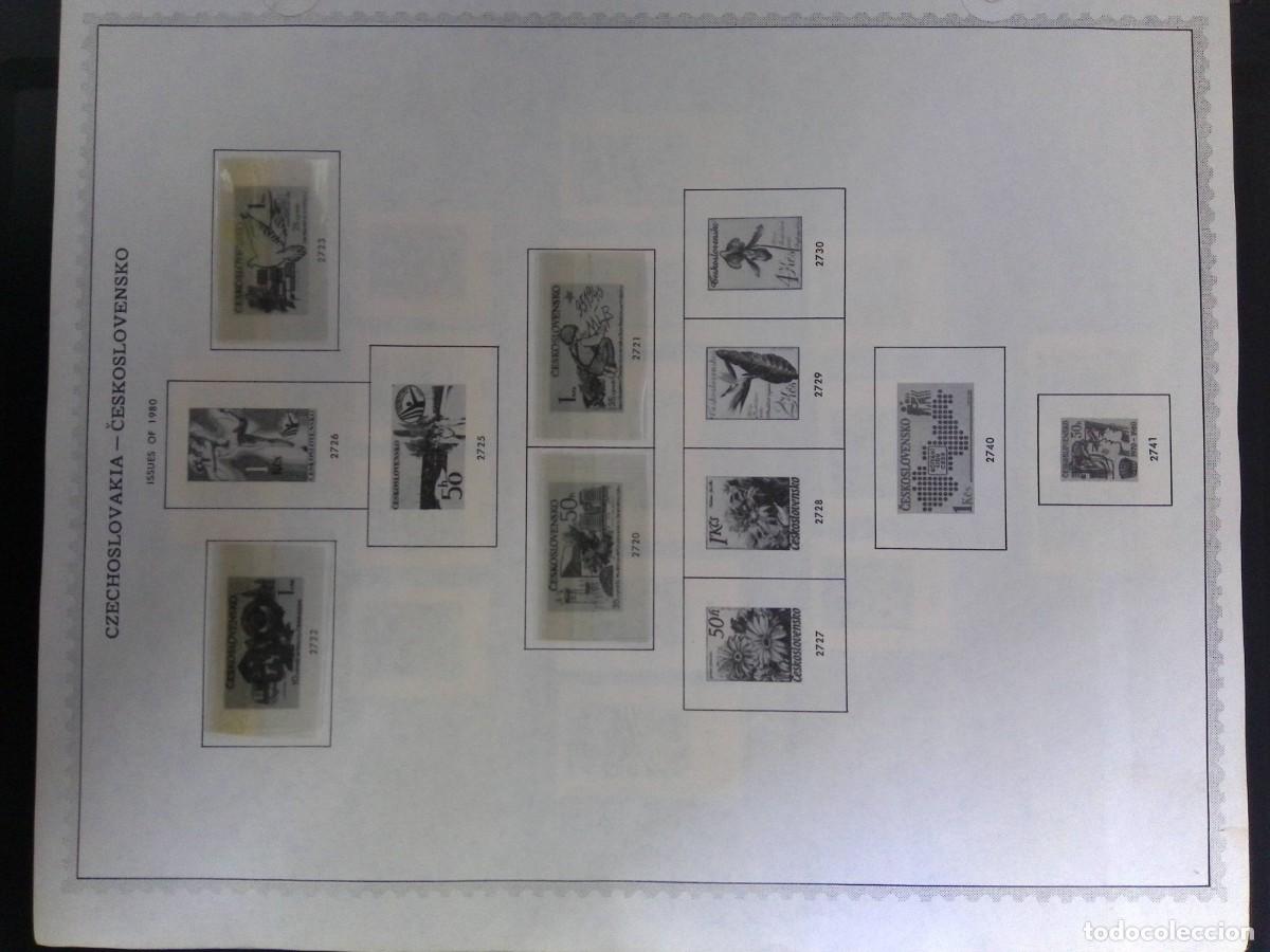 Sellos: KV) 1980 CZECHOSLOVAKIA, PHILATELIC ALBUM SHEET TITLED CZECHOSLOVAKIA - ČESKOSLOVENSKO ISSUES OF 198