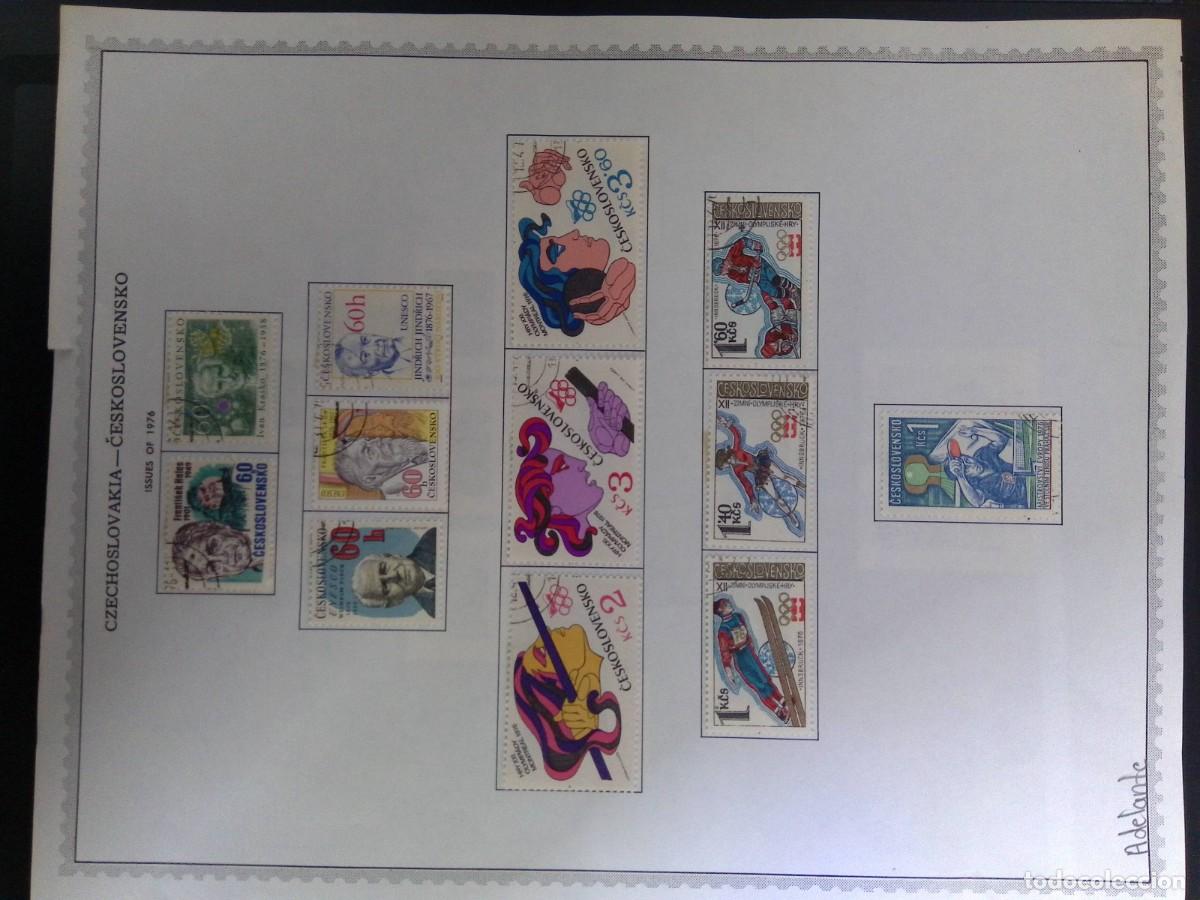 Sellos: KV)1976 CZECHOSLOVAKIA, ALBUM SHEET TITLED CZECHOSLOVAKIA - ČESKOSLOVENSKO ISSUES OF 1976 HOLDING 12