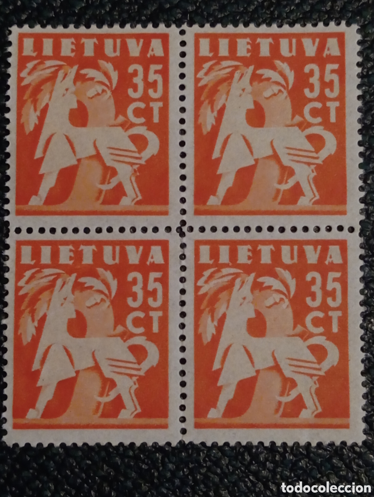 Sellos: Bloque de 4 Sellos Lituania 1940 Lobo de Hierro 35ct Scott #322 MH