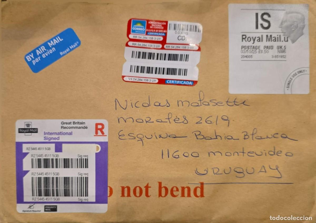 Sellos: MI) 2025 GREAT BRITAIN, AIRMAIL, AN COVER SENT TO URUGUAY BEARING TWO DIFFERENT TRACKING NUMBERS BEC