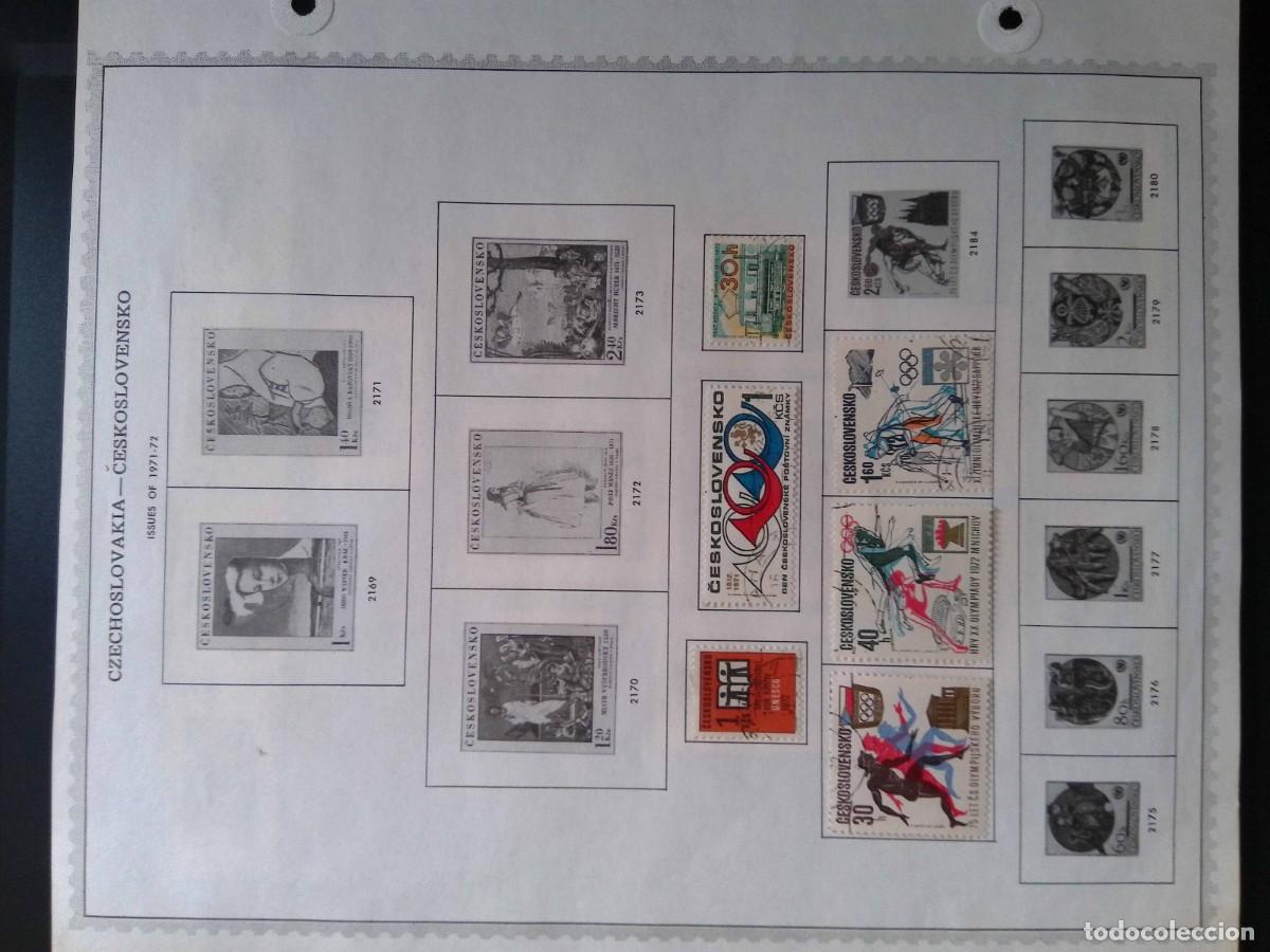Sellos: KV)1972 CZECHOSLOVAKIA-ČESKOSLOVENSKO, ALBUM SHEET OF 1971-72 ISSUES THAT STARTS WITH A GRAY MATERNA
