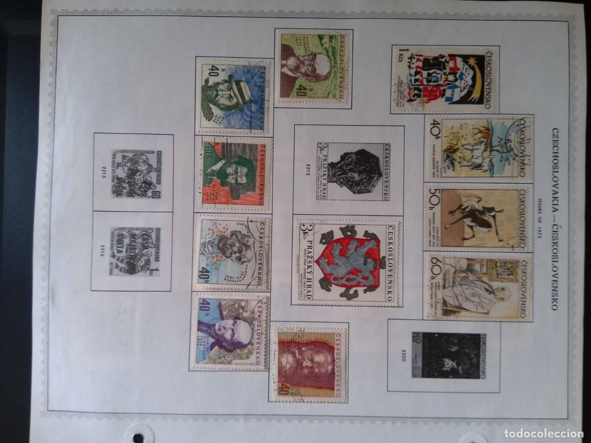 Sellos: KV)1972 CZECHOSLOVAKIA-ČESKOSLOVENSKO, ALBUM SHEET OF 1972 ISSUES THAT STARTS WITH A GRAY ICE HOCKEY