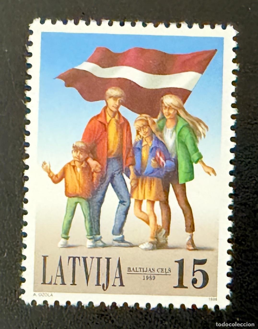 Sellos: Letonia 1999 Mi. 506 emisi&oacute;n conjunta V&iacute;a B&aacute;ltica bandera familia