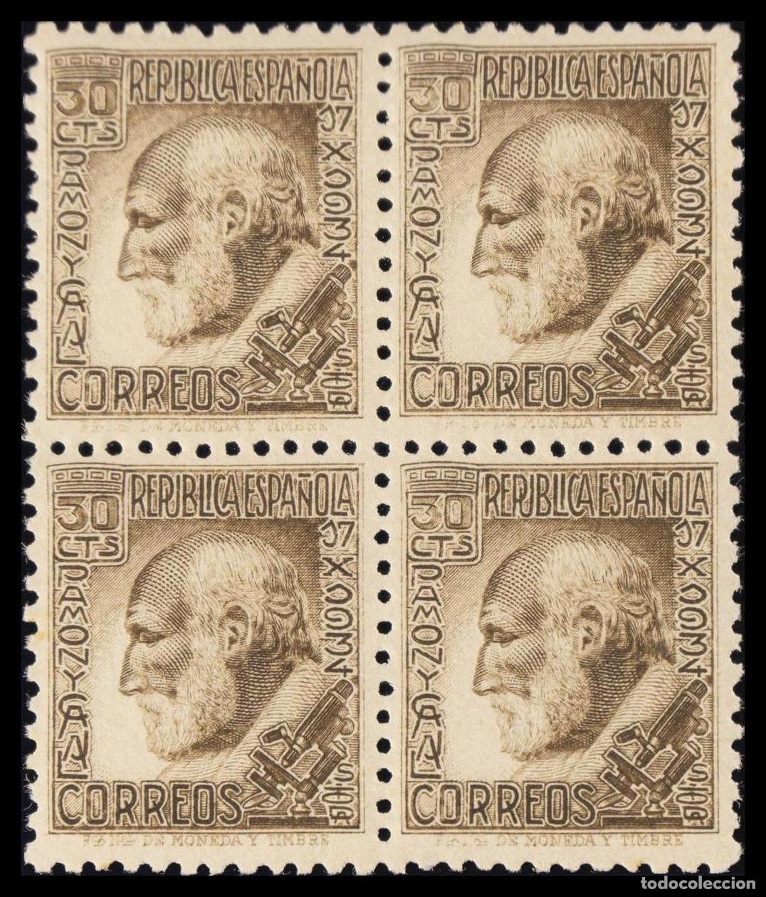 Sellos: 1&ordm; y 2&ordm; Centenario. &#9733;&#9733; 680(4). 1934. 30 cts casta&ntilde;o, bloque de cuatro. MAGNIFICO. Edifil