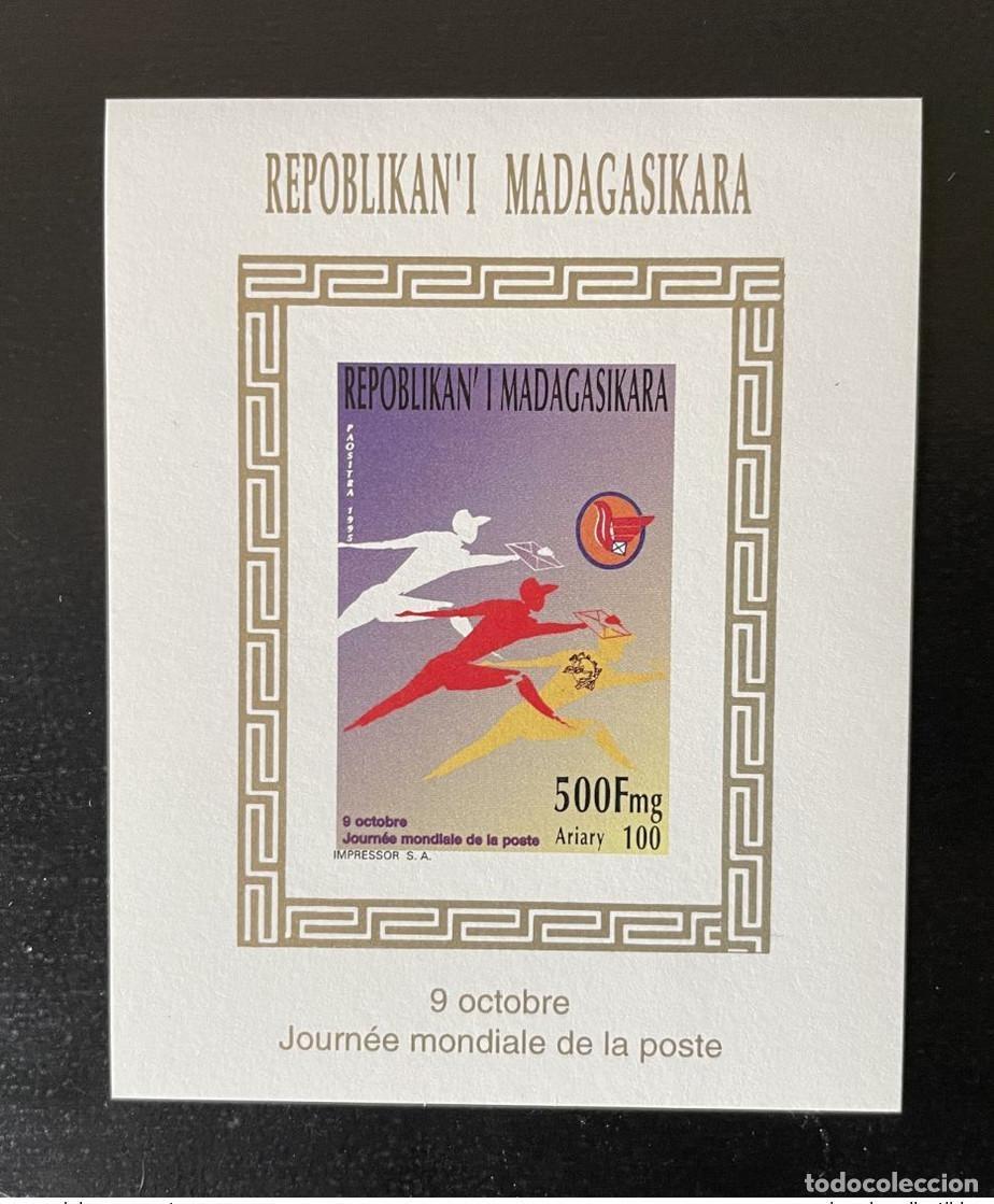 Sellos: Madagascar 1995 Mi. Bl. O264 D&iacute;a Mundial del Correo S/S &iexcl;RARO!