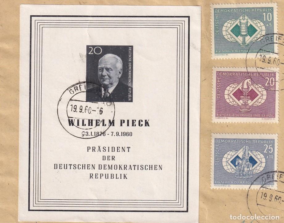 Sellos: Recorte frontal Alemania RDA 1960 - HB sin dentar Muerte del presidente Wilhelm Pieck - Ajedrez