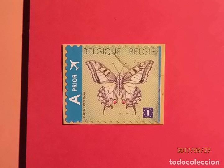 Sellos: B&Eacute;LGICA 2012 - MARIPOSAS - Cola de golondrina (Papilio machaon) - derecha sin perforar.
