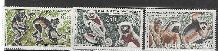 Sellos: MADAGASCAR N&ordm; AE 84 AL 86 (**) - Foto 2