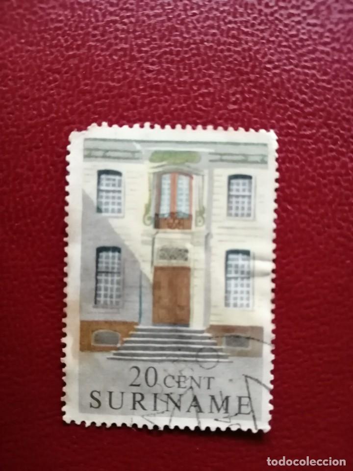 Briefmarken: SURINAME - SURINAM - GUAYANA NEERLANDESA - VALOR FACIAL 20 CENT - FACHADA EDIFICIO
