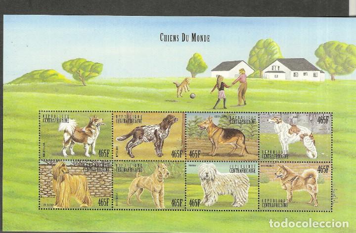 Selos: CENTRO AFRICANA N&ordm; 1618AC AL 1618 AK (**)