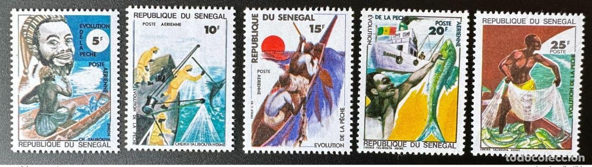 Sellos: Senegal 1977 Mi. A-E 629 Airmail Evoluci&oacute;n de la pesca pesquera (25 F plegado)