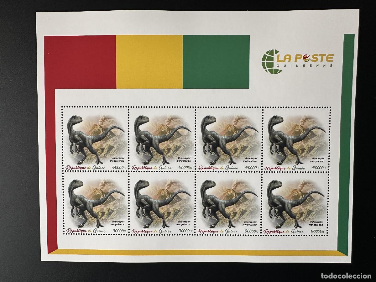 Sellos: Guinea 2023 Mi. 18134 Dinosaurio Velocirraptor personalizado