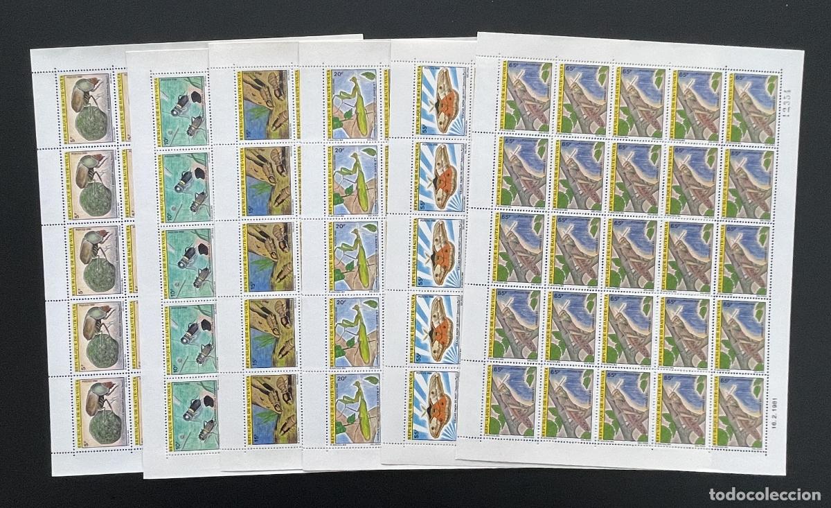 Sellos: Alto Volta 1981 YT 535-540 insectos cole&oacute;pteros saltamontes mariposas