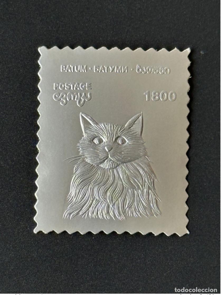 Sellos: Estante Batum Georgia de edici&oacute;n privada para gatos plata