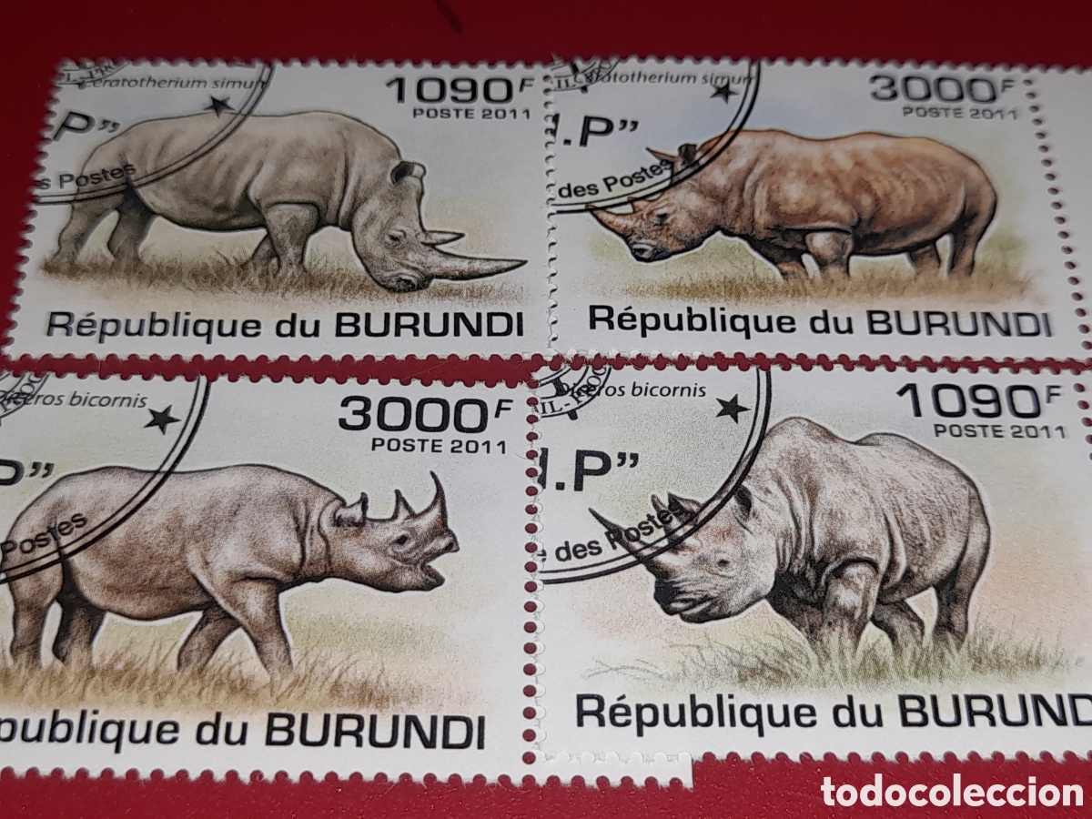 Sellos: Sello Burundi mtdo 2011. Rinoceronte. Animales salvajes. Sabana. Mam&iacute;fero. Ungulado. Naturaleza.
