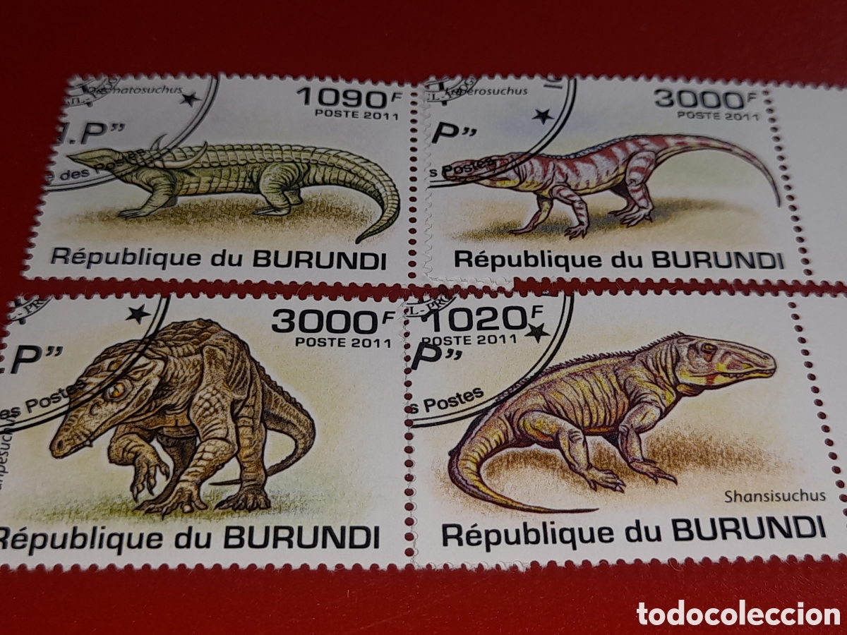 Sellos: Sello Burundi mtdo 2011. Dinosaurios. Animales prehist&oacute;ricos. Fauna Jur&aacute;sico. Reptiles.