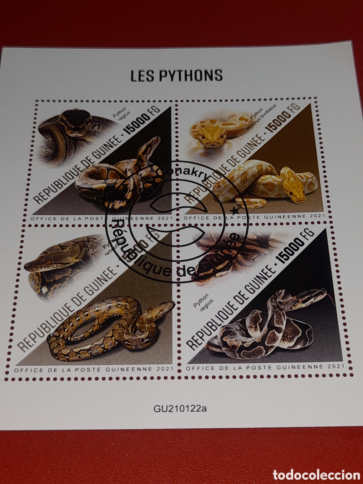 Sellos: HB R. Guinea mtdo 2013. Serpientes. Aniamles salvajes. Venenoso. Pit&oacute;n. Cobra. Boa. Culebra. Fa