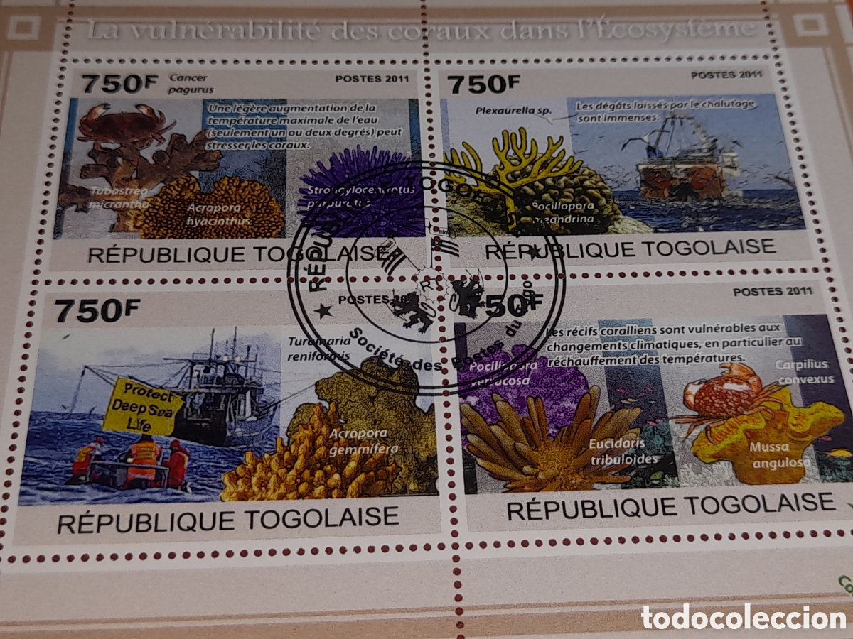 Sellos: HB Togo mtdo 2011. Vulnerabilidad corales. Arrecifes. Animales, vida, fauna marina. Flora. Barco. Ca