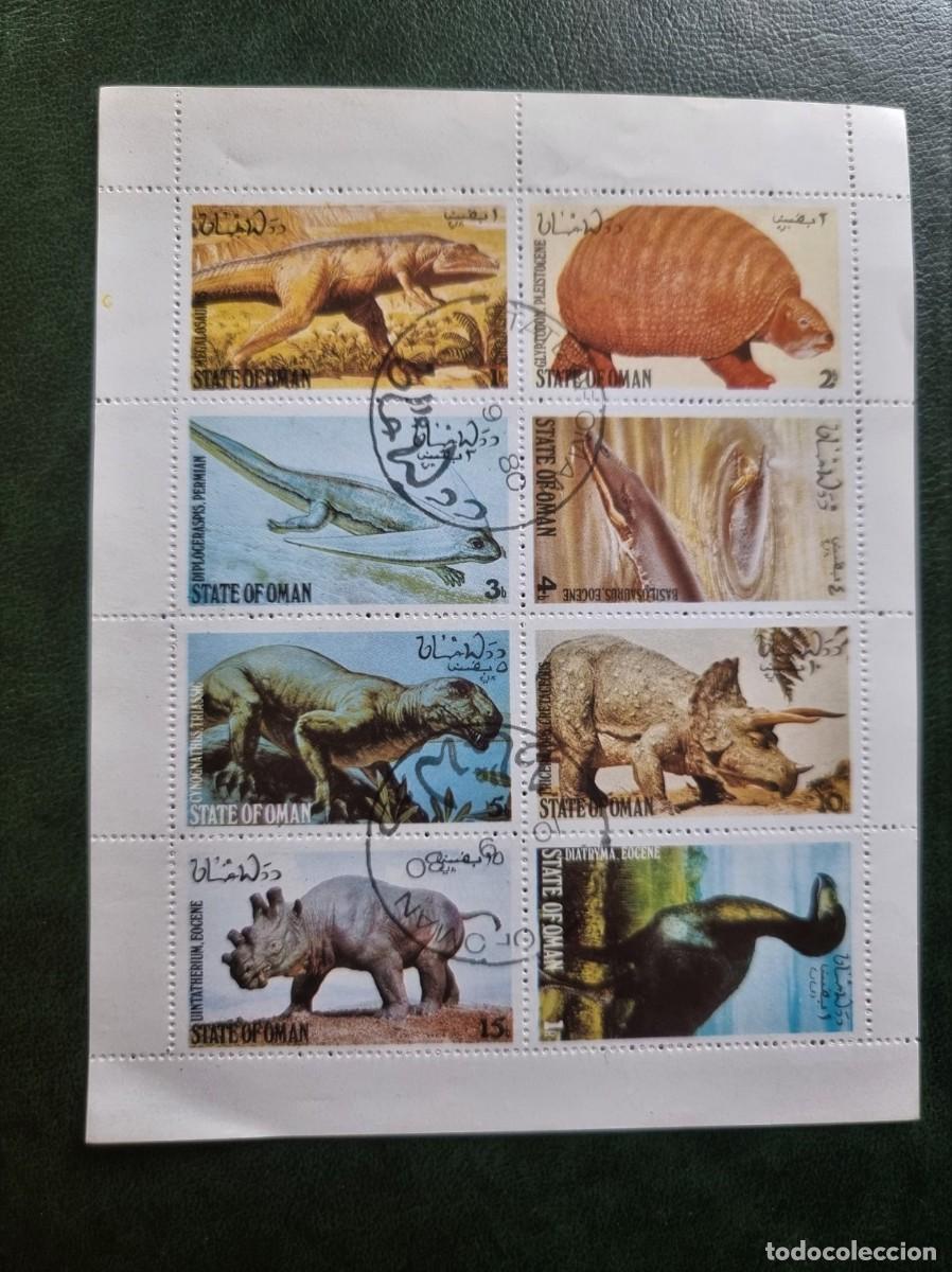 Selos: OMAN 1980 animales prehist&oacute;ricos HOJA BLOQUE MATASELLADA DE 8 SELLOS