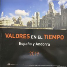 Sellos: ESPAÑA Y ANDORRA. AÑO 2019. LIBRO OFICIAL DE CORREOS CON TODOS LOS SELLOS Y HOJAS BLOQUES.