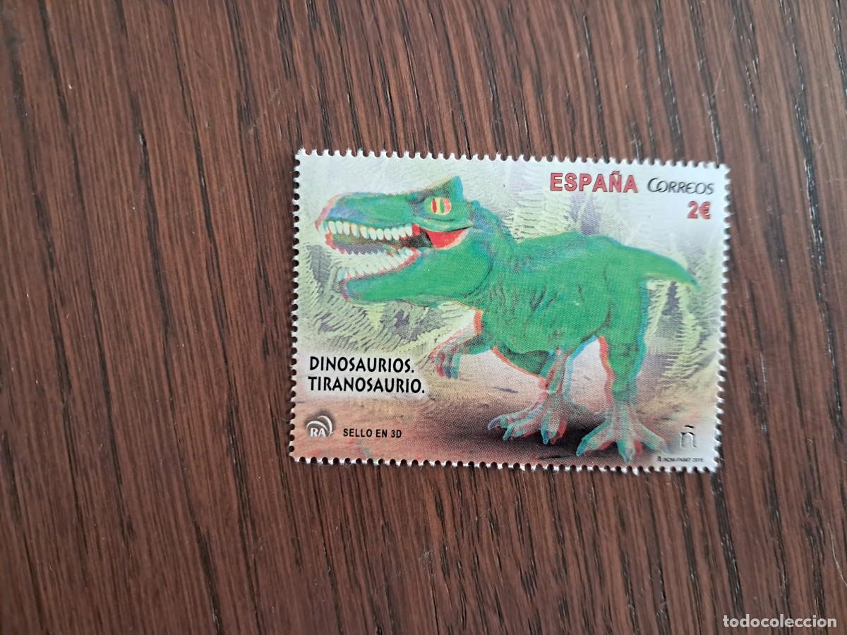 Sellos: SELLO ESPA&Ntilde;A NUEVO 2015. EDIFIL 4967. DINOSAURIO TIRANOSAURIO 3D.