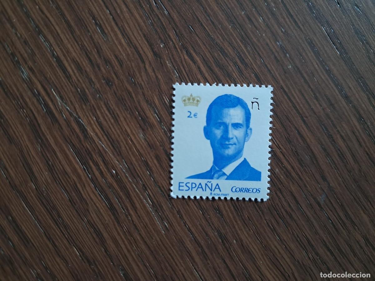 Sellos: Sello nuevo. Serie B&aacute;sica Felipe VI. Sello de 2 euros. 19 Enero 2015. Edifil 4938.