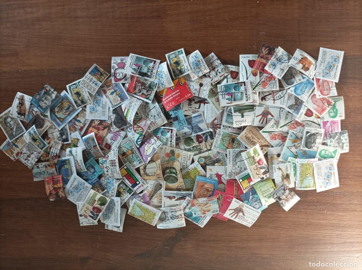 Briefmarken: Lote de 110 sellos de Espa&ntilde;a usados en euros