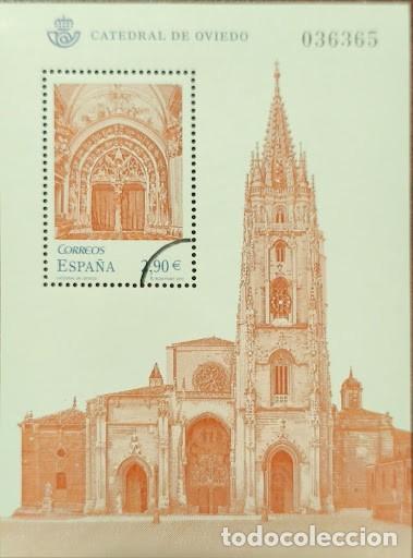 Sellos: Muestra / Ensayo de Tarjeta Postal / Hojita - Catedral de Oviedo (Correos Espa&ntilde;a 2012)
