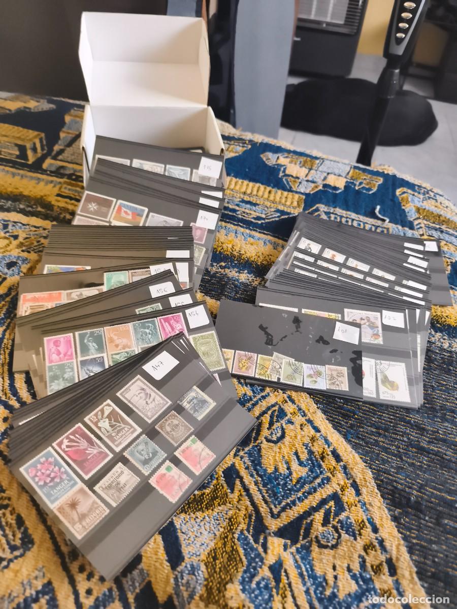 Sellos: Caja con 100 fichas de sellos