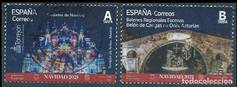 Sellos: ESPA&Ntilde;A 2025 NAVIDAD: CIUDADES DE NAVIDAD Y ESCENAS DE BELENES REGIONALES 2V USAD ED 5872-3 YT 5633-4