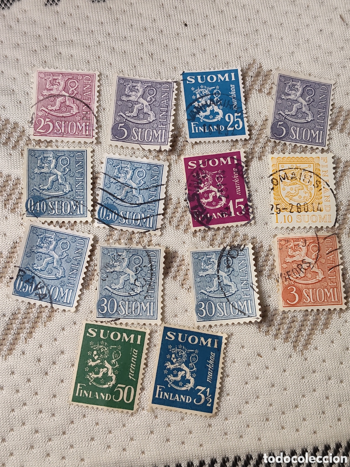 Sellos: 14 sellos de Finlandia Escudo de armas de la naci&oacute;n 1956 usados