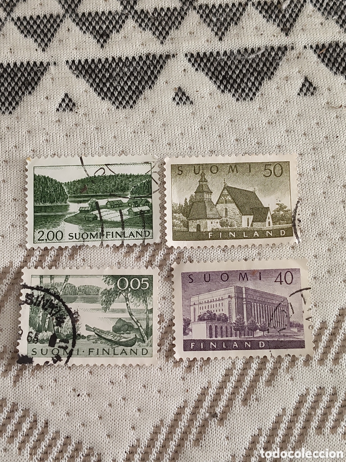 Sellos: 4 sellos antiguos de Finlandia variados