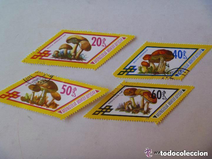 Sellos: LOTE DE 4 SELLOS DE MONGOLIA : SETAS. - Foto 1