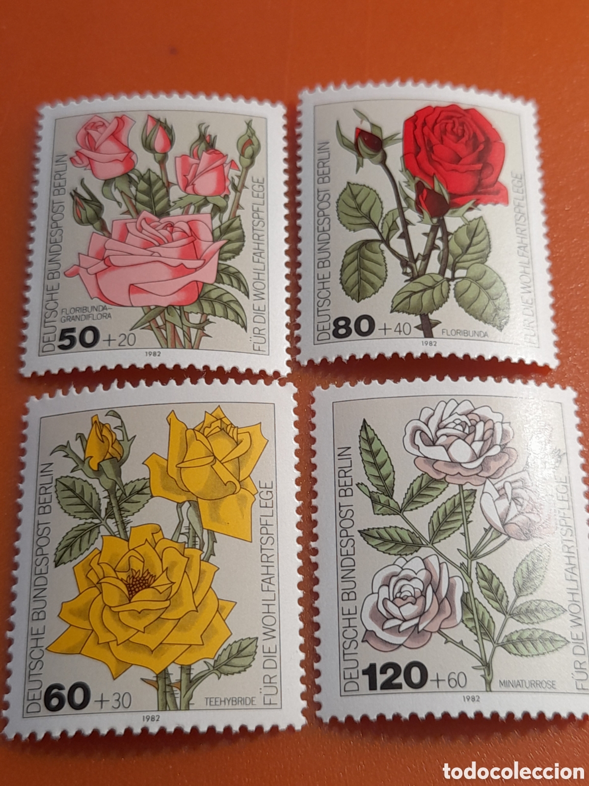 Sellos: Sello Alemania, Berlin nuevo 1982. Beneficencia. Rosas. Flores. Flora. Plantas. Naturaleza.