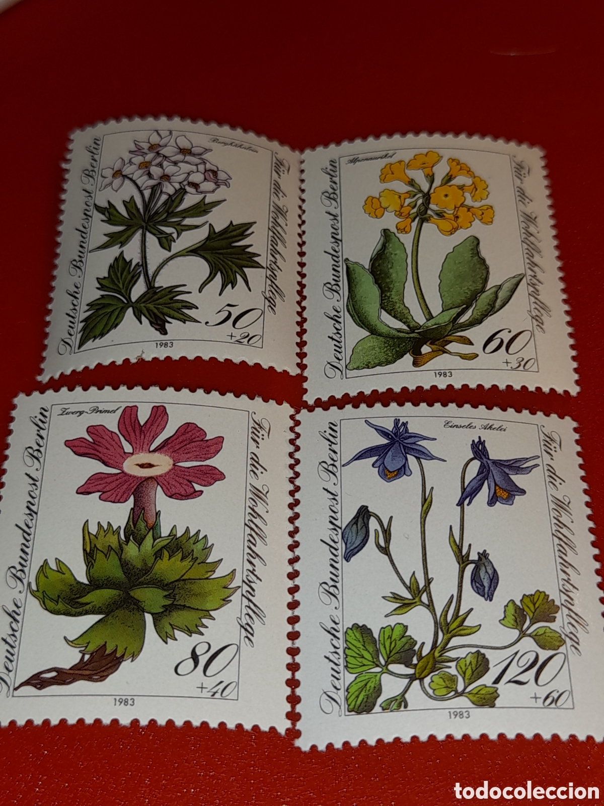 Sellos: Sello Alemania. Berlin nuevo 1983. Beneficencia. Flores peligro extinci&oacute;n. Flora. Naturaleza. Planta
