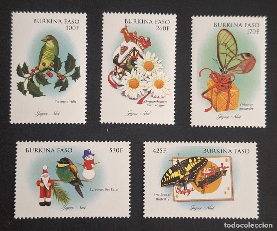 Sellos: Burkina Faso 1998 Mi. 1611-1615 Navidad aves mariposas flores