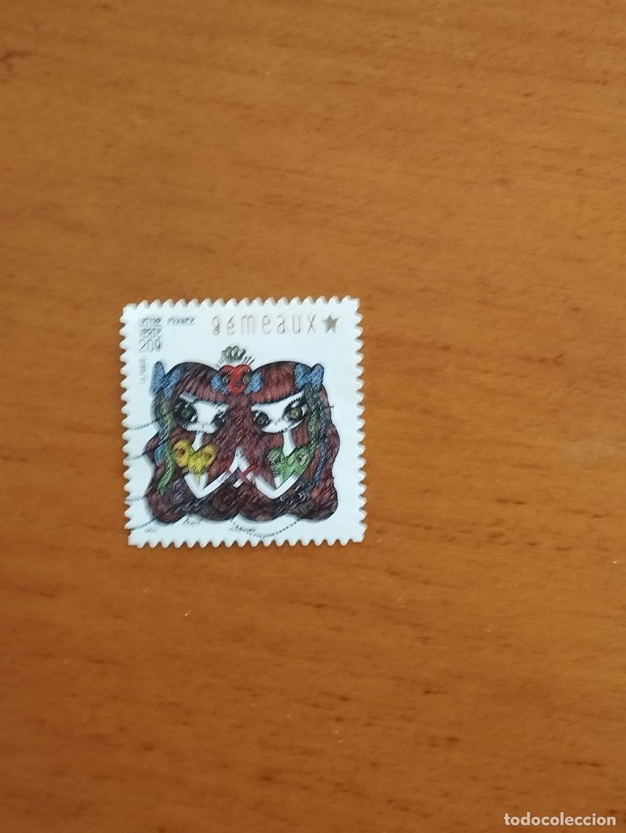 Sellos: 23.04/ Francia. Autoadhesivo. Sello en usado