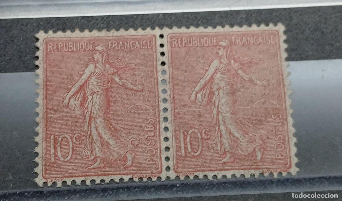 Sellos: PAR DE Sembradora Francia.