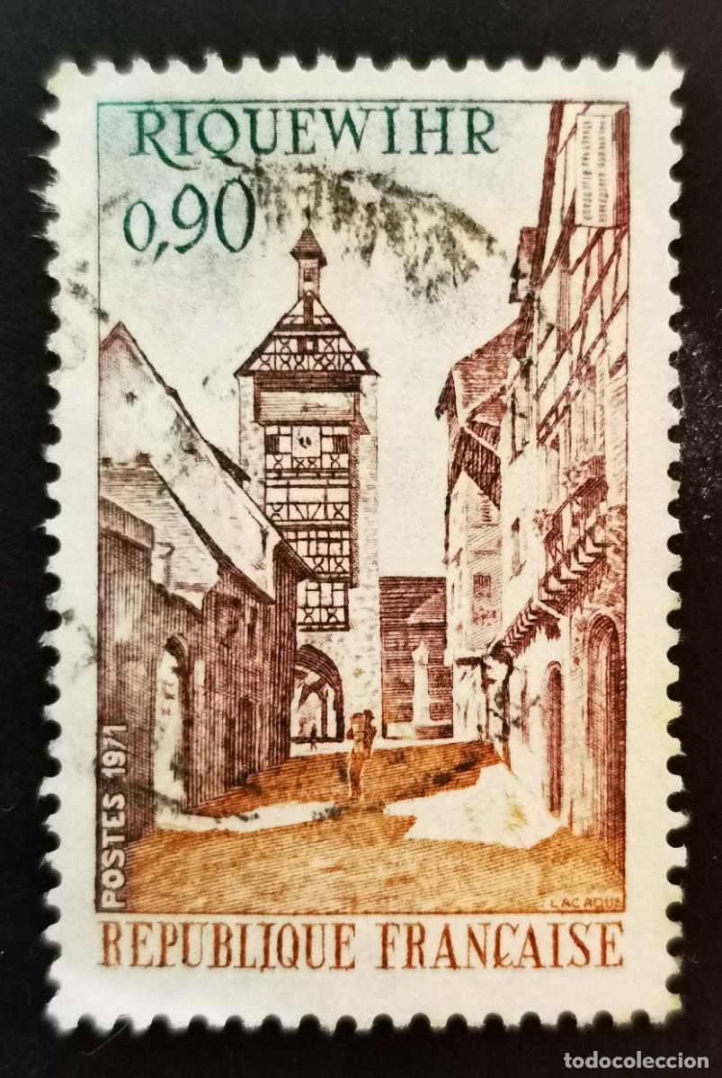 Sellos: Sello Francia 1971, Publicidad tur&iacute;stica Torre de entrada y casas, Riquewihr, 0,90 F Michel: 1758