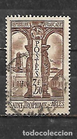 Sellos: 1935: Turismo - Monasterio de Saint Trophime. Arles (usado)