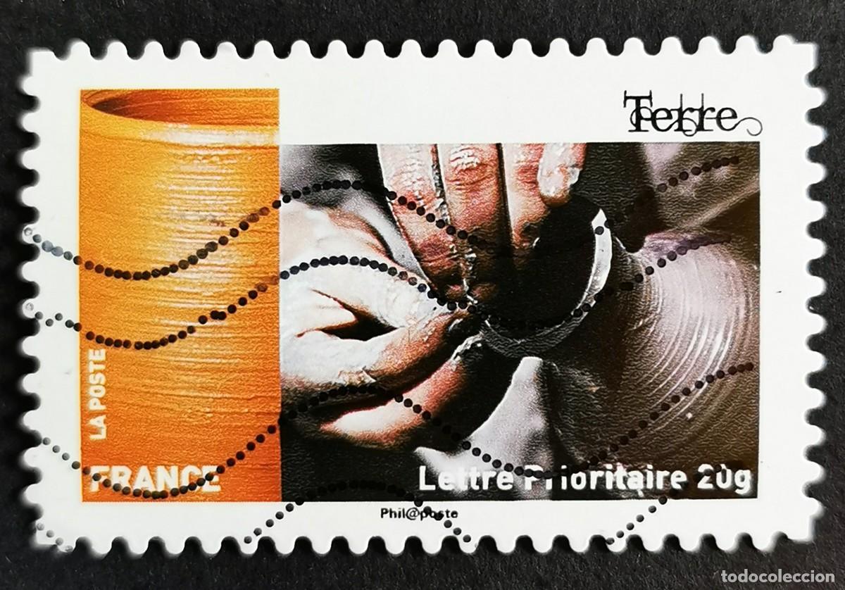 Sellos: Sello Francia 2015, Artesan&iacute;as: Tierra, Sin Valor Facial Michel: FR 6049