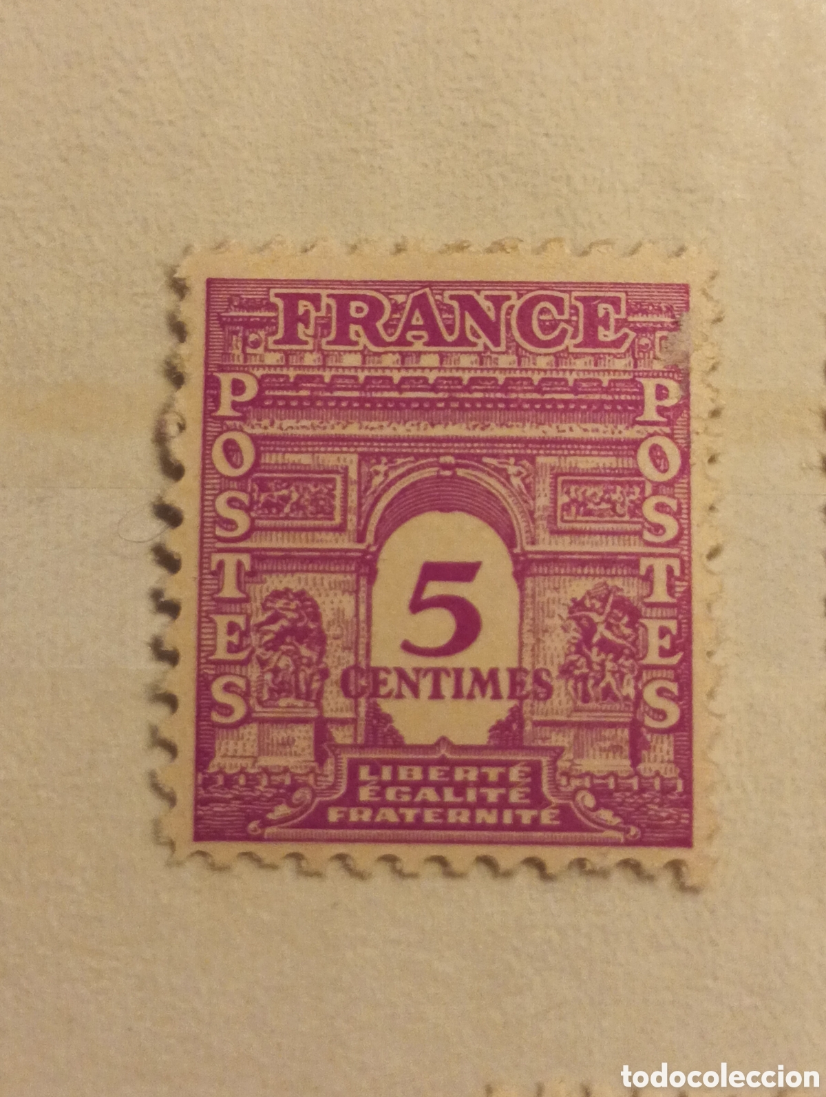 Sellos: sello francia 5 c&eacute;ntimos serie &rdquo;Arc de Triomphe&rdquo; (Arco del Triunfo) Yvert 687 nuevo con goma