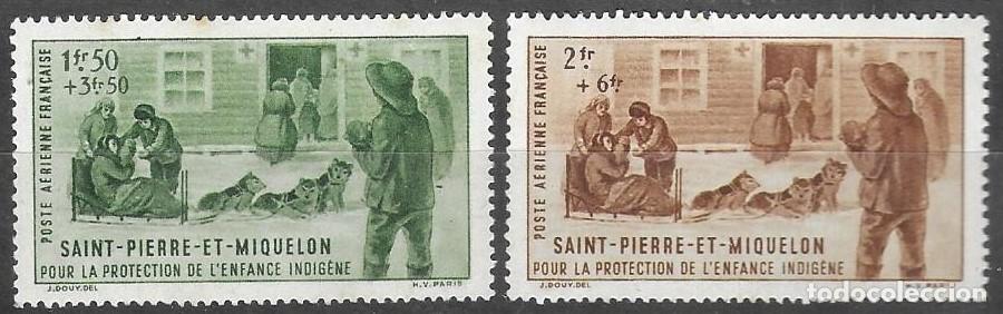 Sellos: SELLO* DE SPM 1942, CORREO AEREO YT 1/ 2 ( marcas de oxido en el dorso)