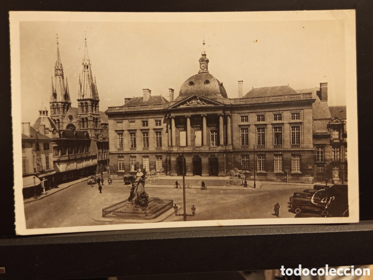Sellos: &rdquo;Postal Ch&acirc;lons-sur-Marne Francia - H&ocirc;tel-de-Ville - Circulada FM militar&rdquo;