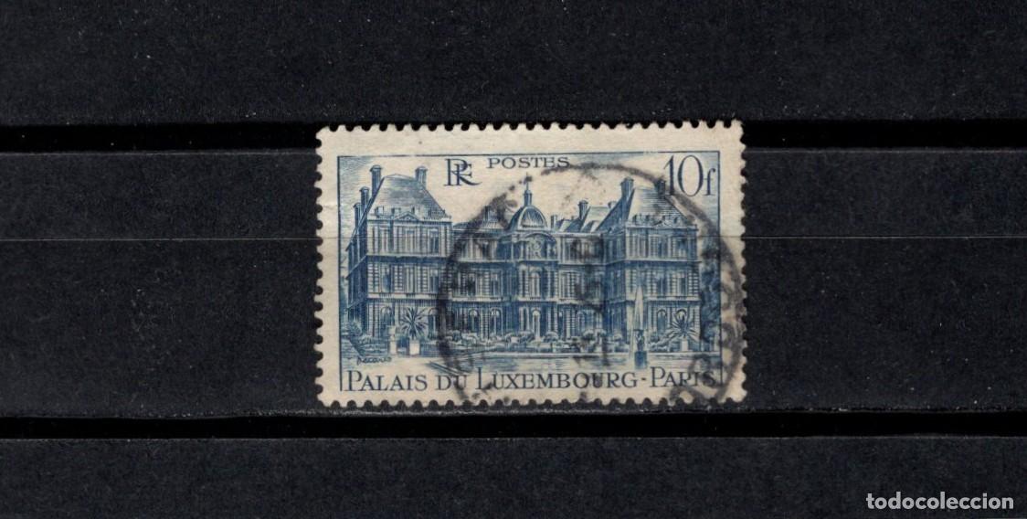Sellos: Sello usado. Turismo. Palacio de Luxemburgo. Sello de 10 francos. 1946. Yvert 760.